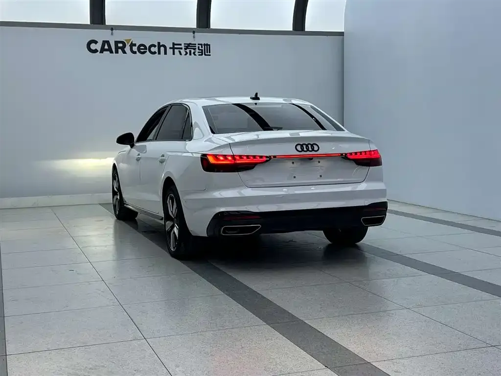 Audi A4L — фото 6
