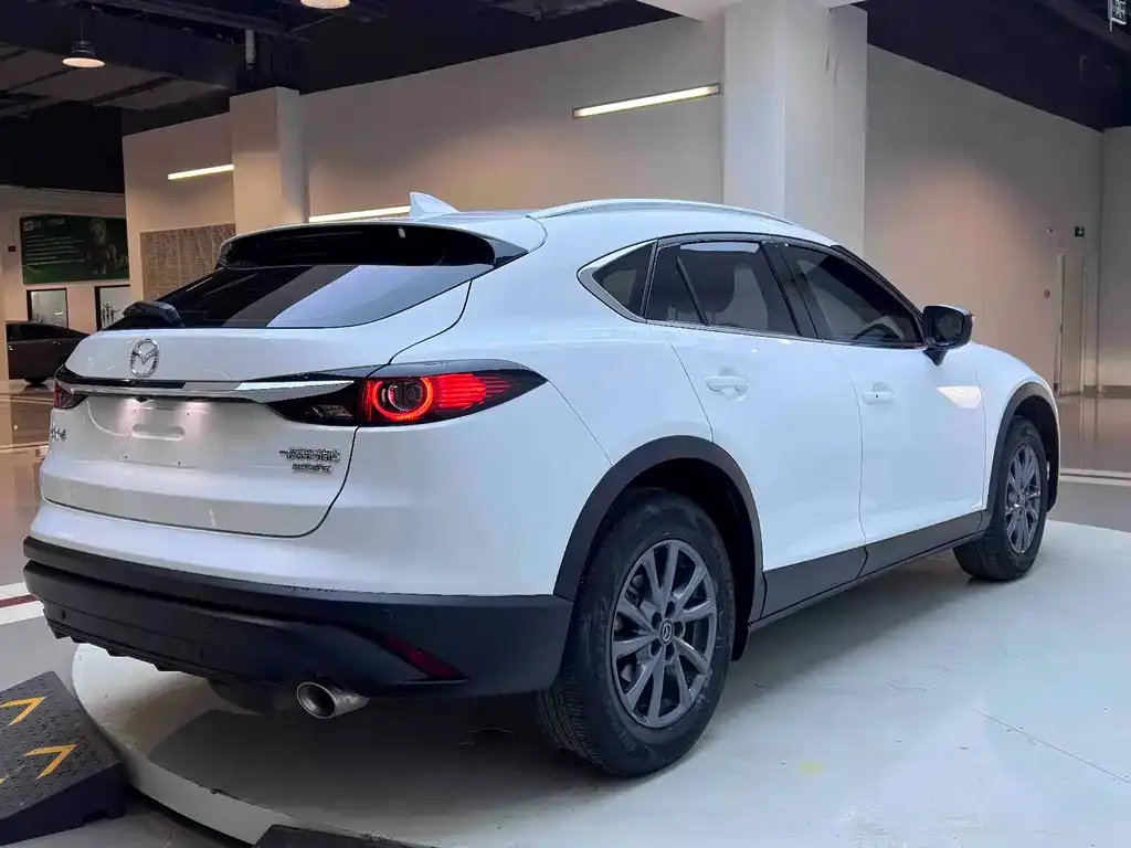 Mazda CX-4 — фото 8