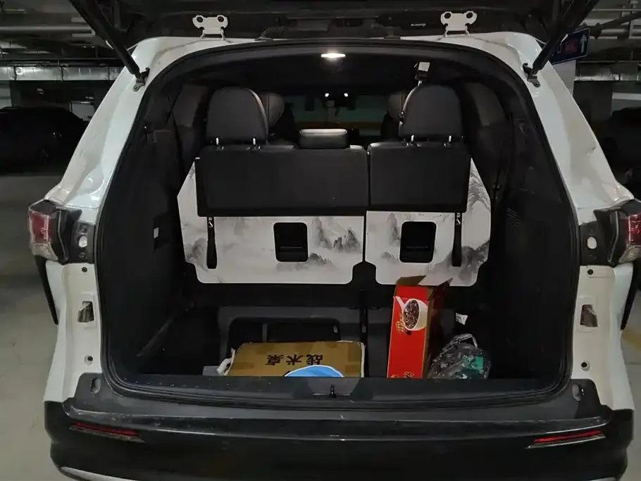 Toyota Sienna — фото 3