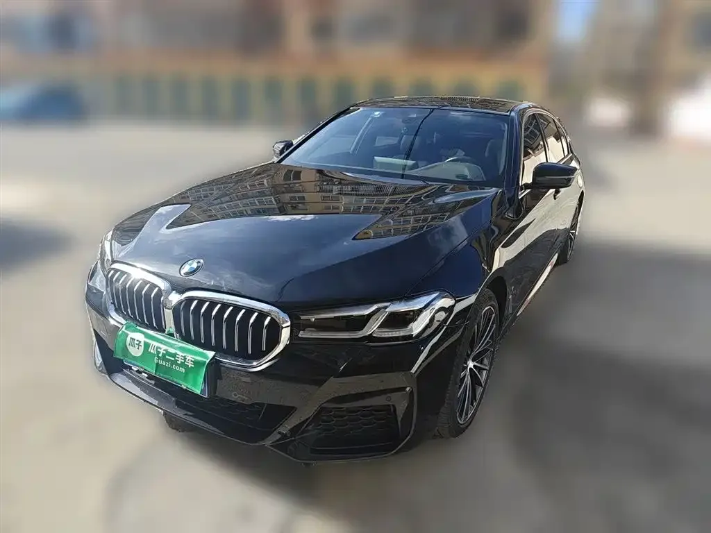 BMW 5 Series — фото 1