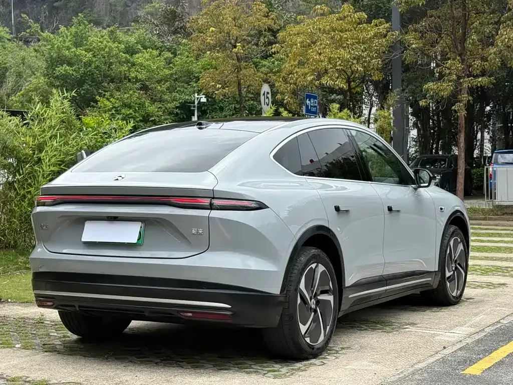 NIO EC6 — фото 8