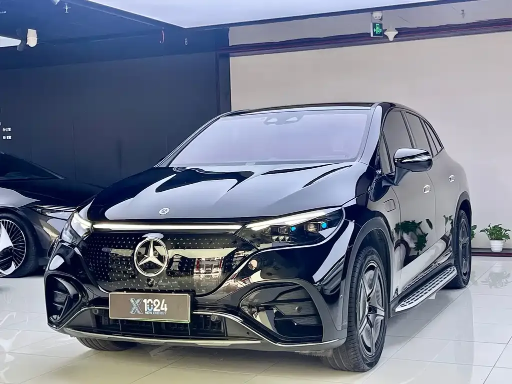 Mercedes-Benz EQE SUV