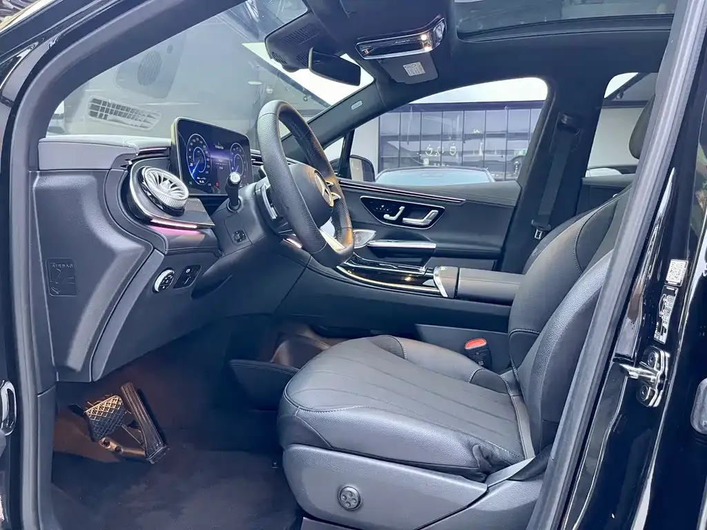 Mercedes-Benz EQE SUV 2023 из CN, фото 2