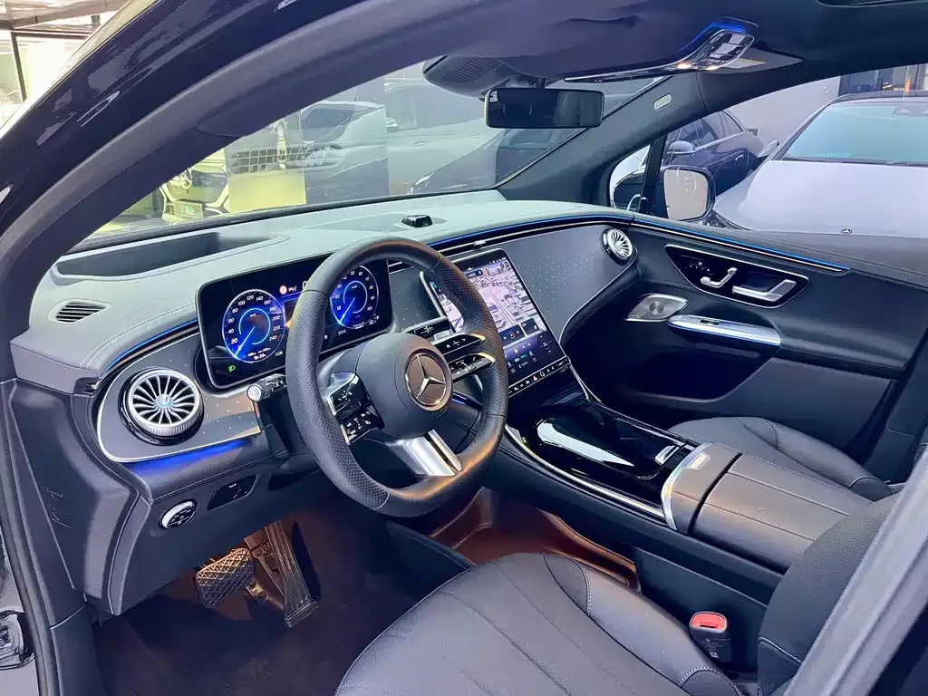 Mercedes-Benz EQE SUV 2023 из CN, фото 3