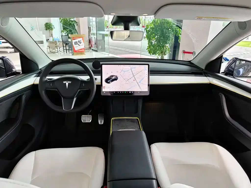 Tesla Model Y — фото 5