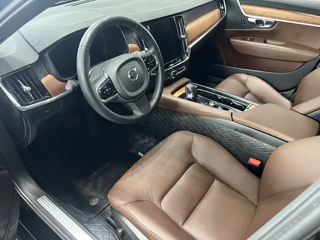 Volvo S90 — фото 4