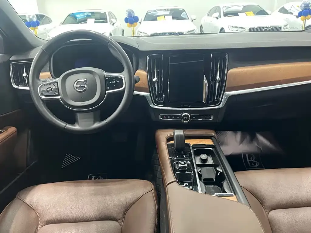Volvo S90 — фото 2