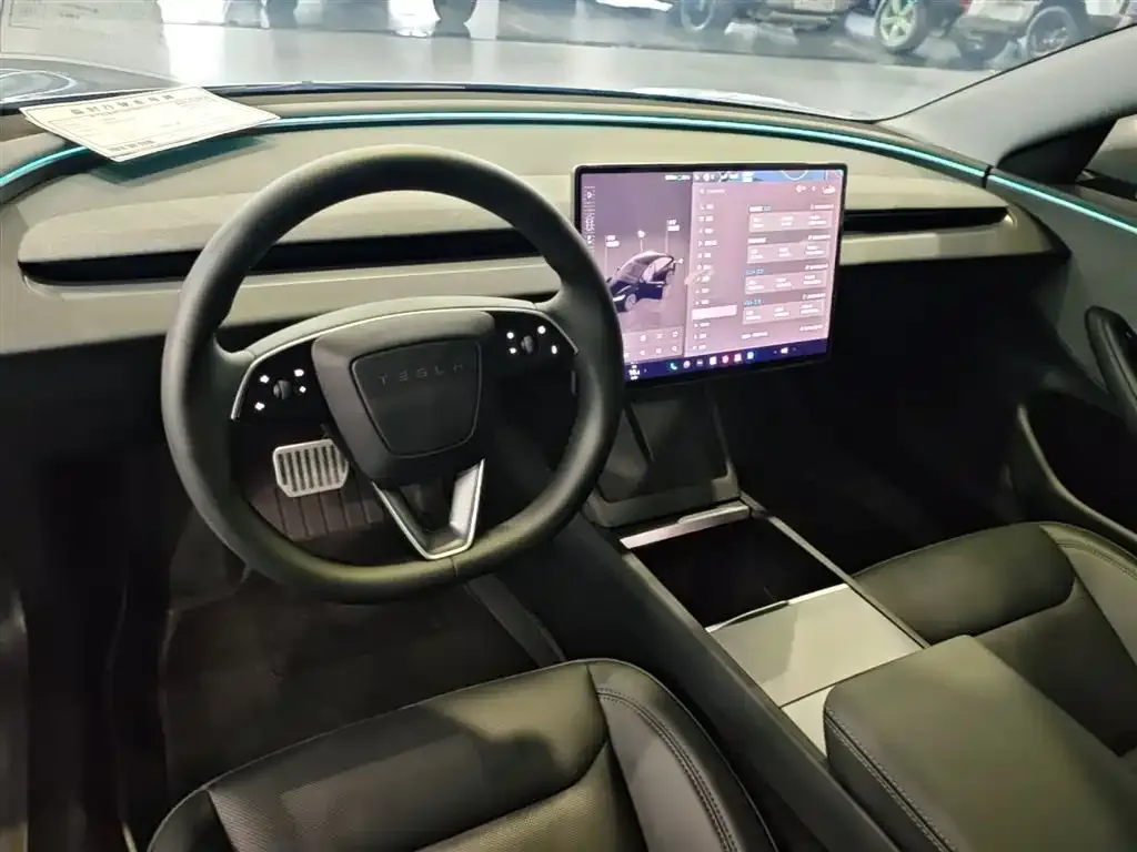 Tesla Model 3 — фото 5