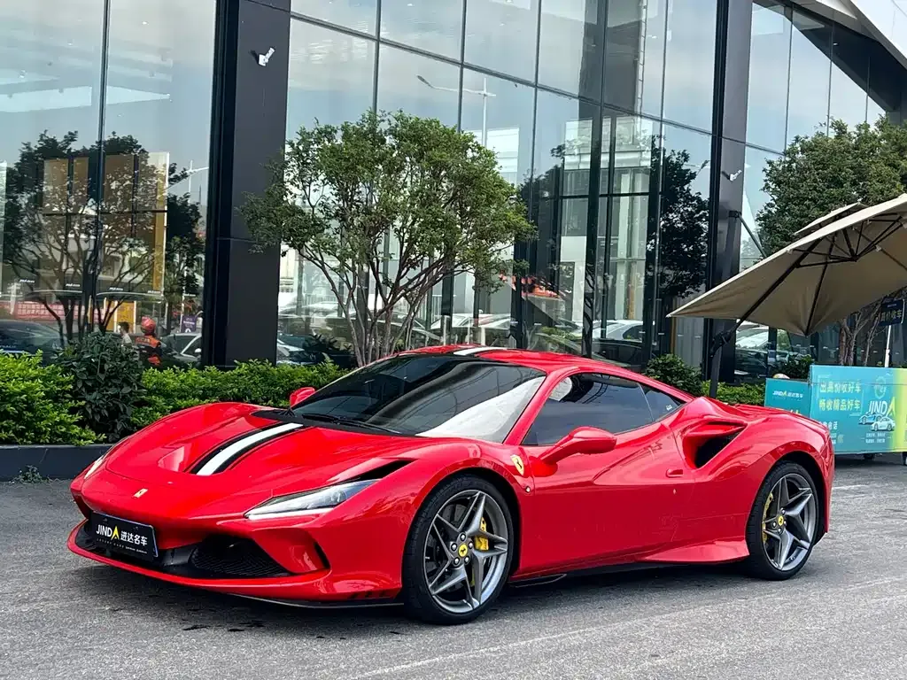 Ferrari F8 — фото 1