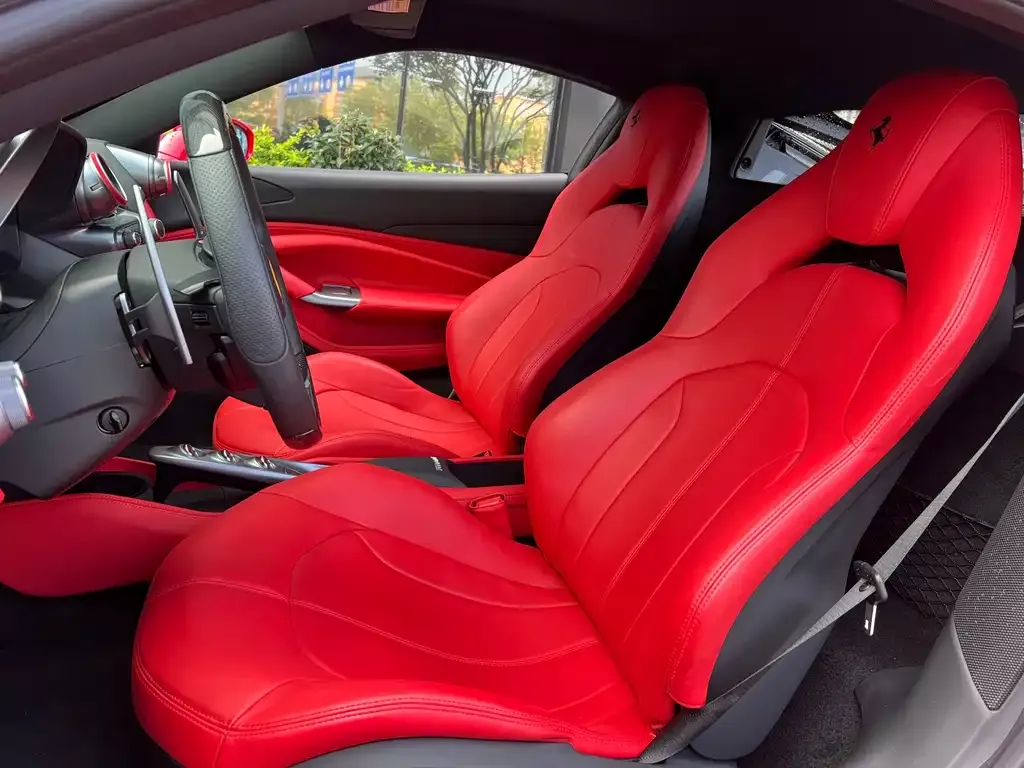 Ferrari F8 — фото 6