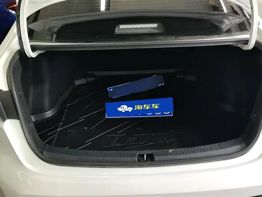 Toyota Levin 2021 из CN, фото 2