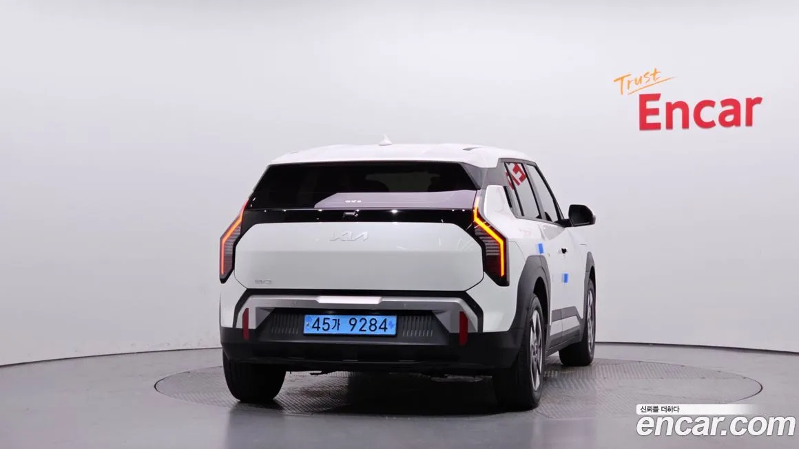 Kia EV3 2025 из KR, фото 9