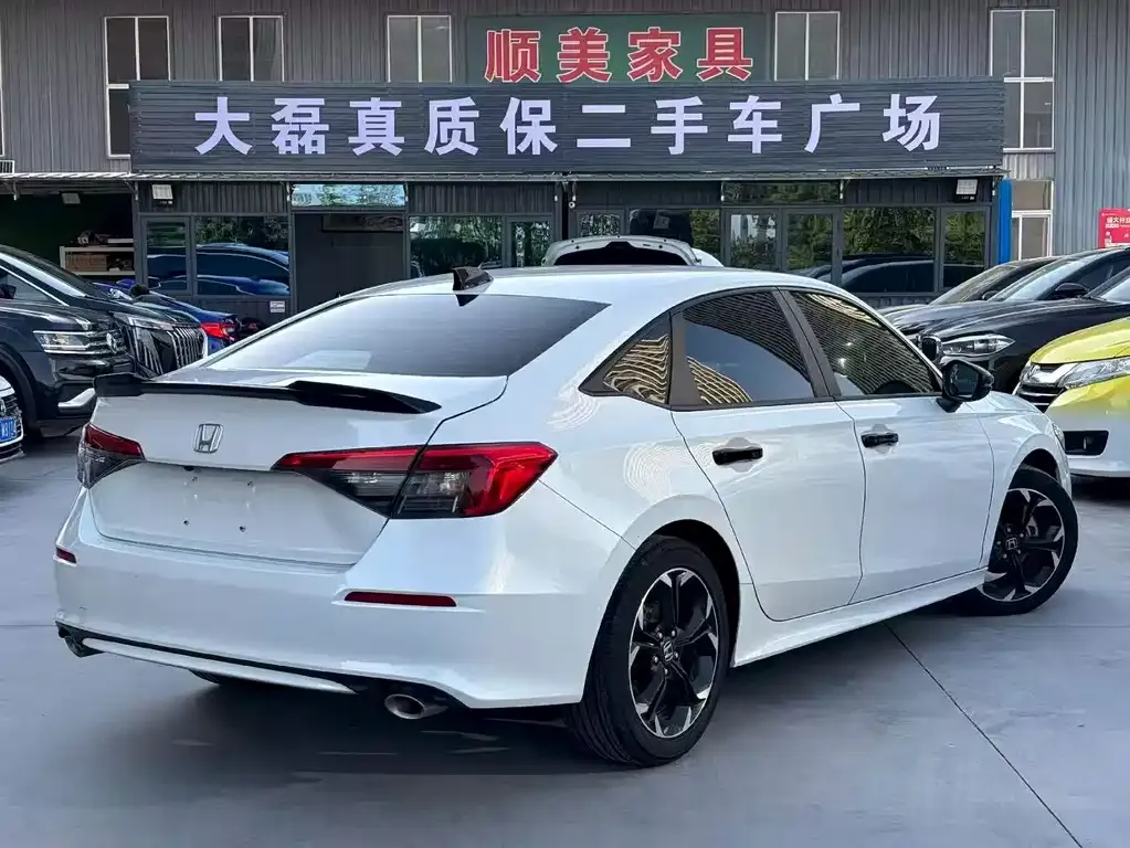 Honda Civic — фото 3