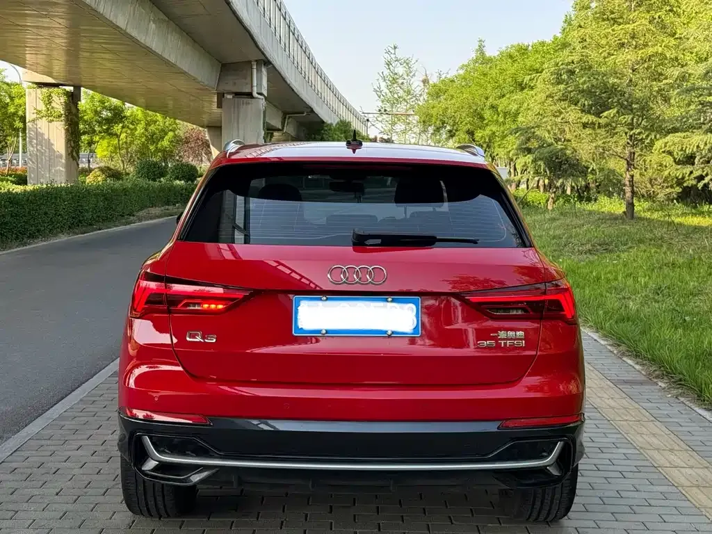 Audi Q3 — фото 6