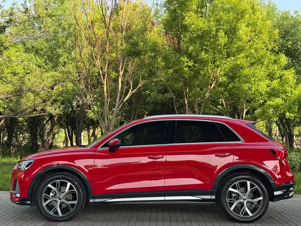 Audi Q3 — фото 9