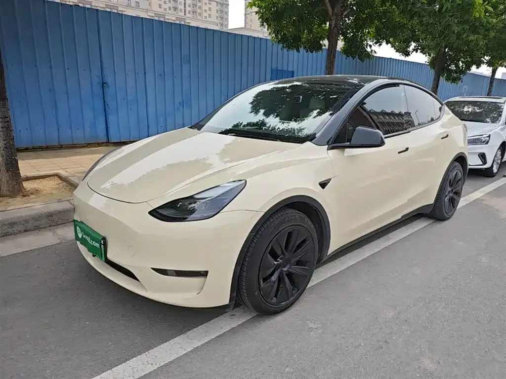 Tesla Model Y — фото 7