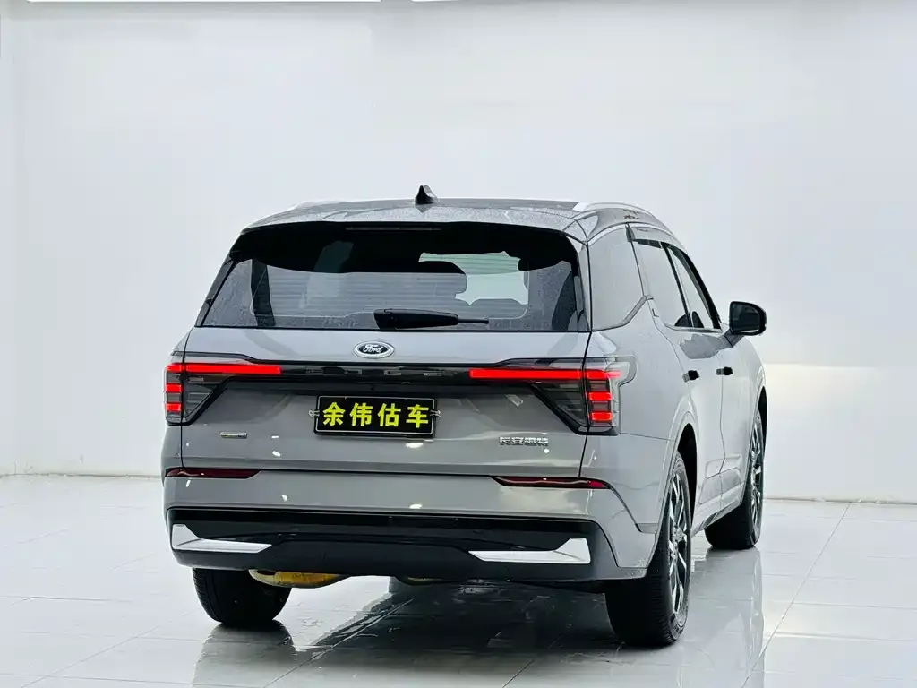Ford Edge — фото 5