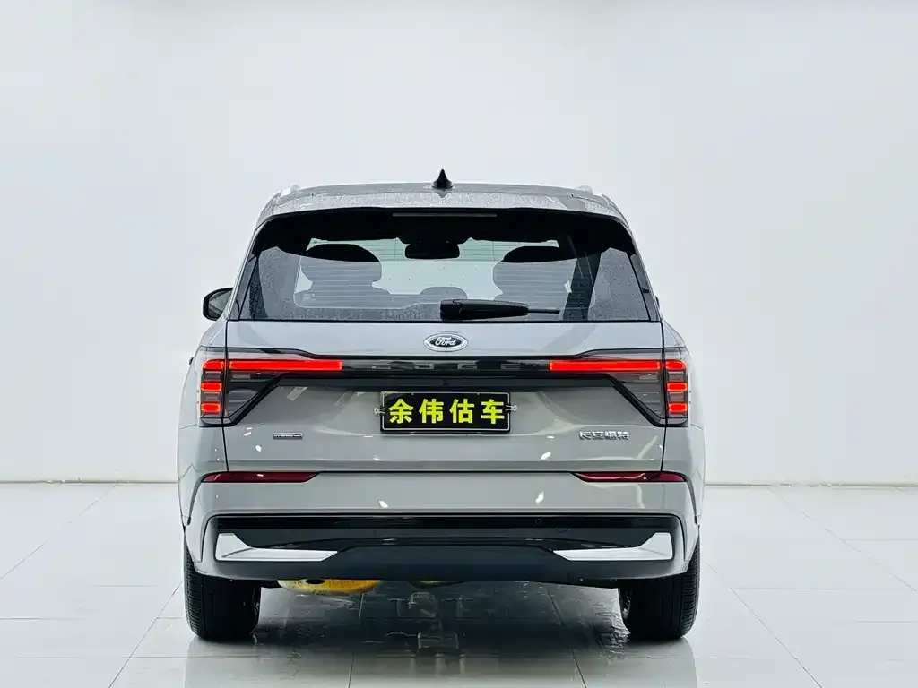 Ford Edge — фото 3