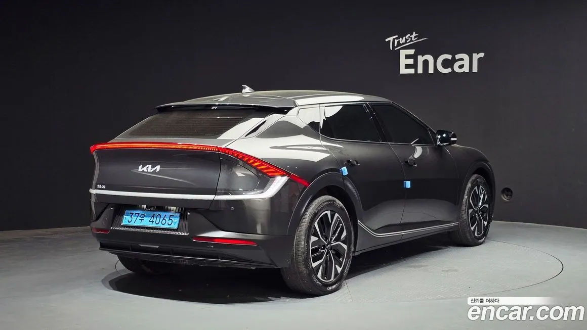 Kia EV6 — фото 6