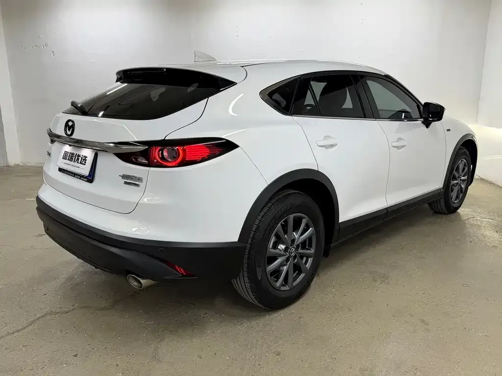 Mazda CX-4 — фото 10