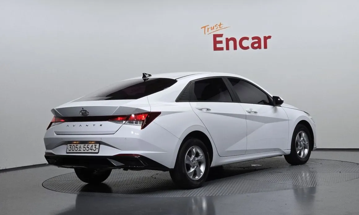 Hyundai AVANTE — фото 9