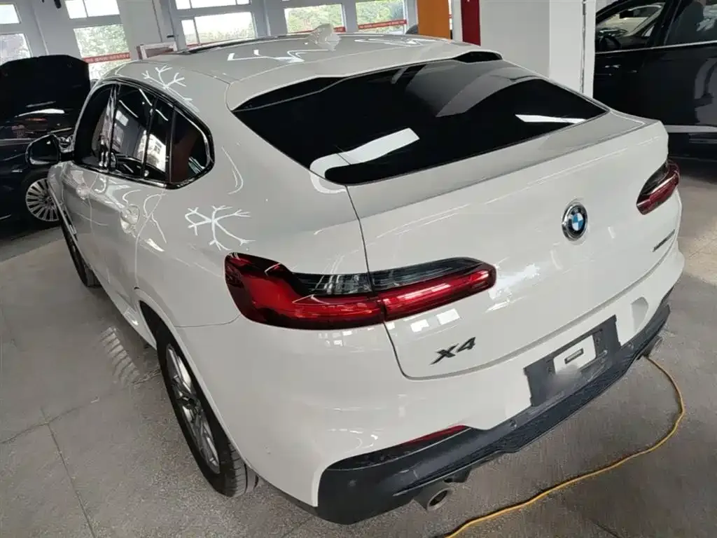 BMW X4 — фото 6