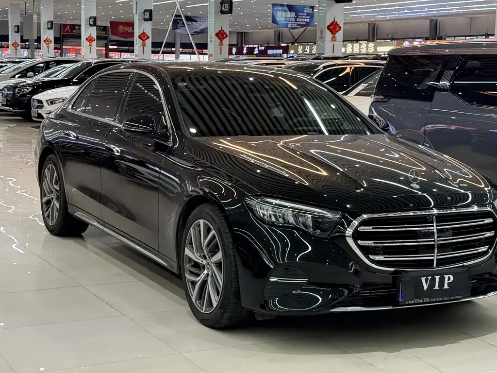 Mercedes-Benz E-Class — фото 10