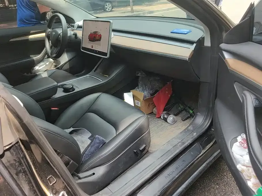 Tesla Model 3 — фото 2