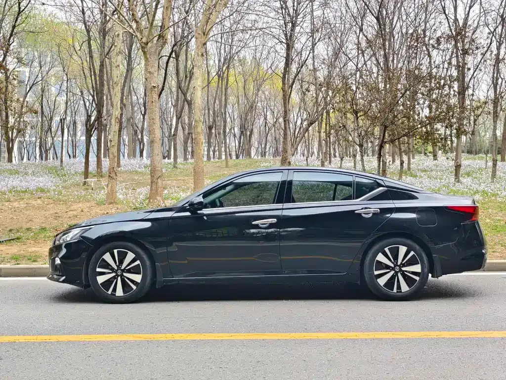 Nissan Teana — фото 4