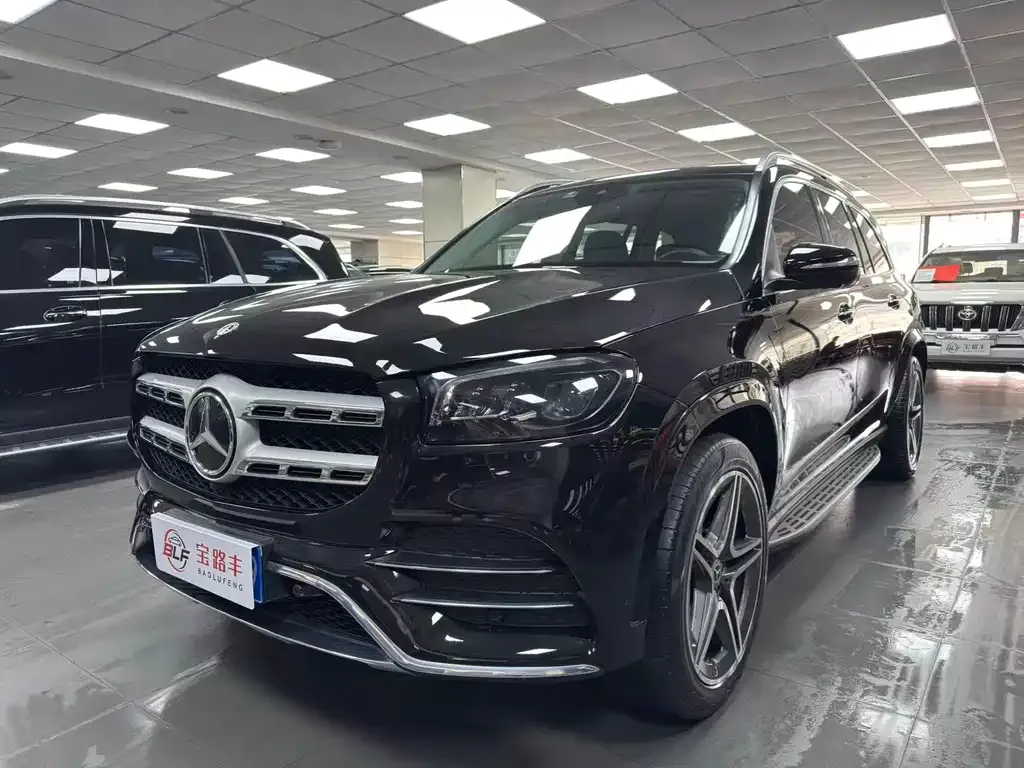 Mercedes-Benz GLS — фото 1