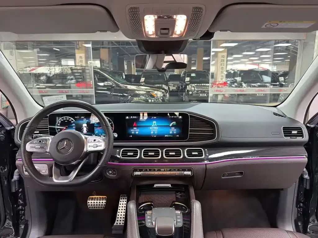 Mercedes-Benz GLS — фото 9