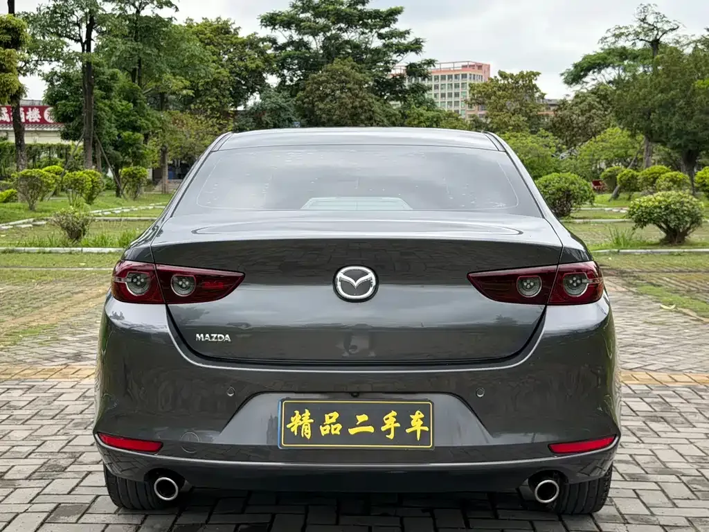 Mazda 3 Axela — фото 3