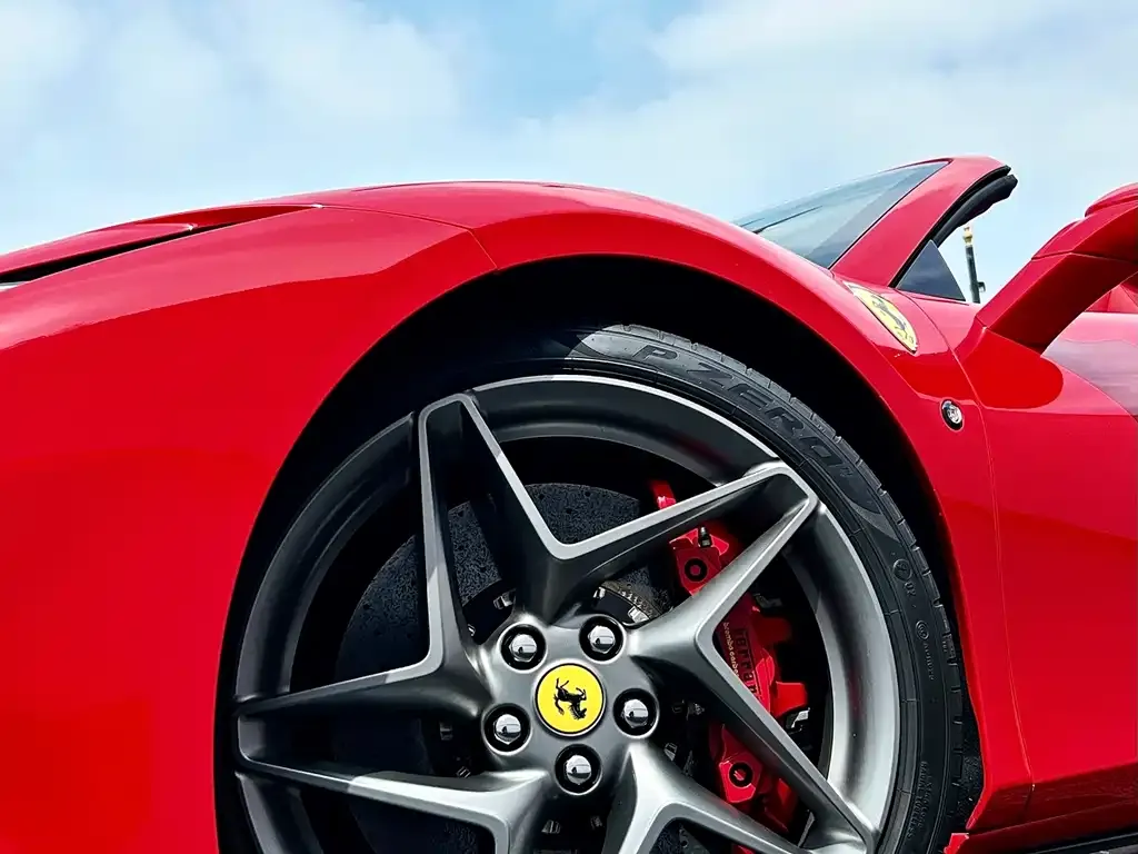 Ferrari F8 — фото 2