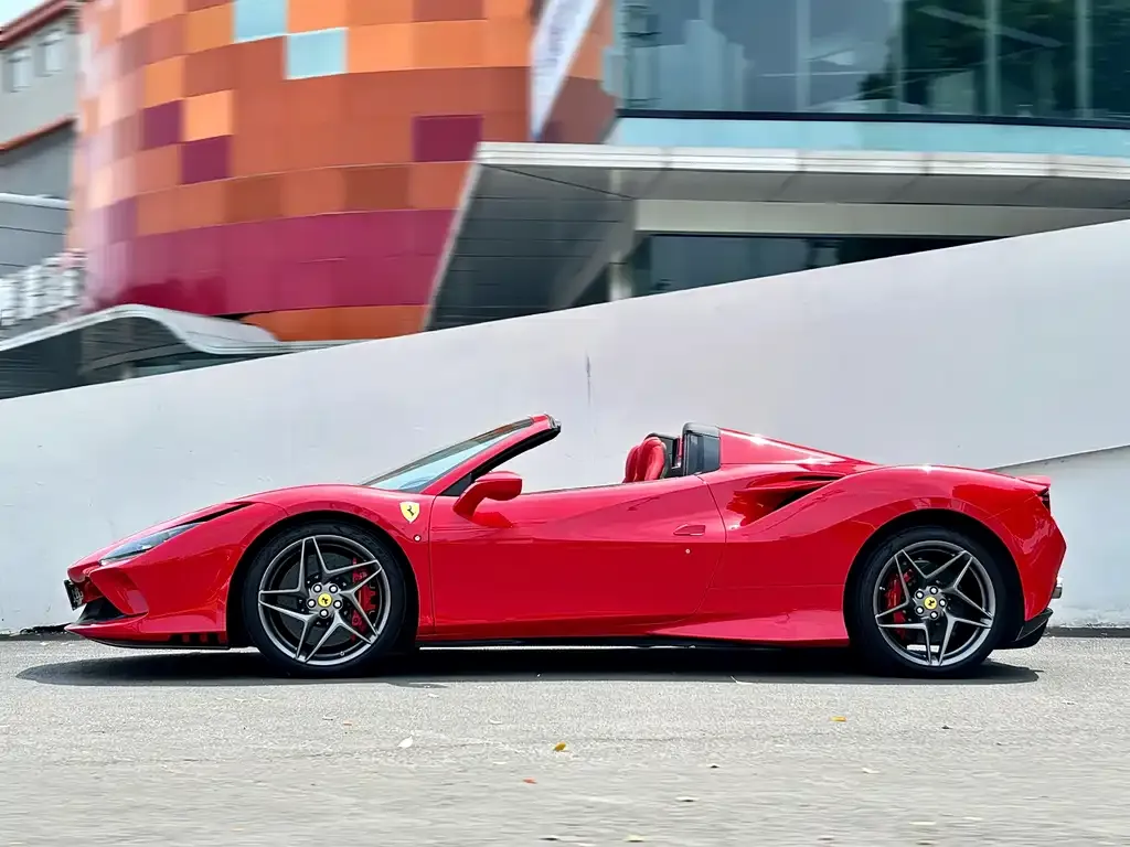 Ferrari F8 — фото 7