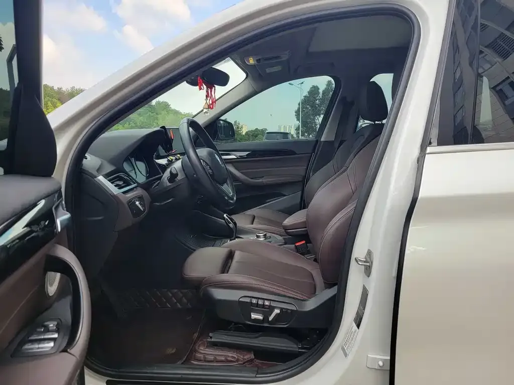 BMW X1 2021 из CN, фото 4