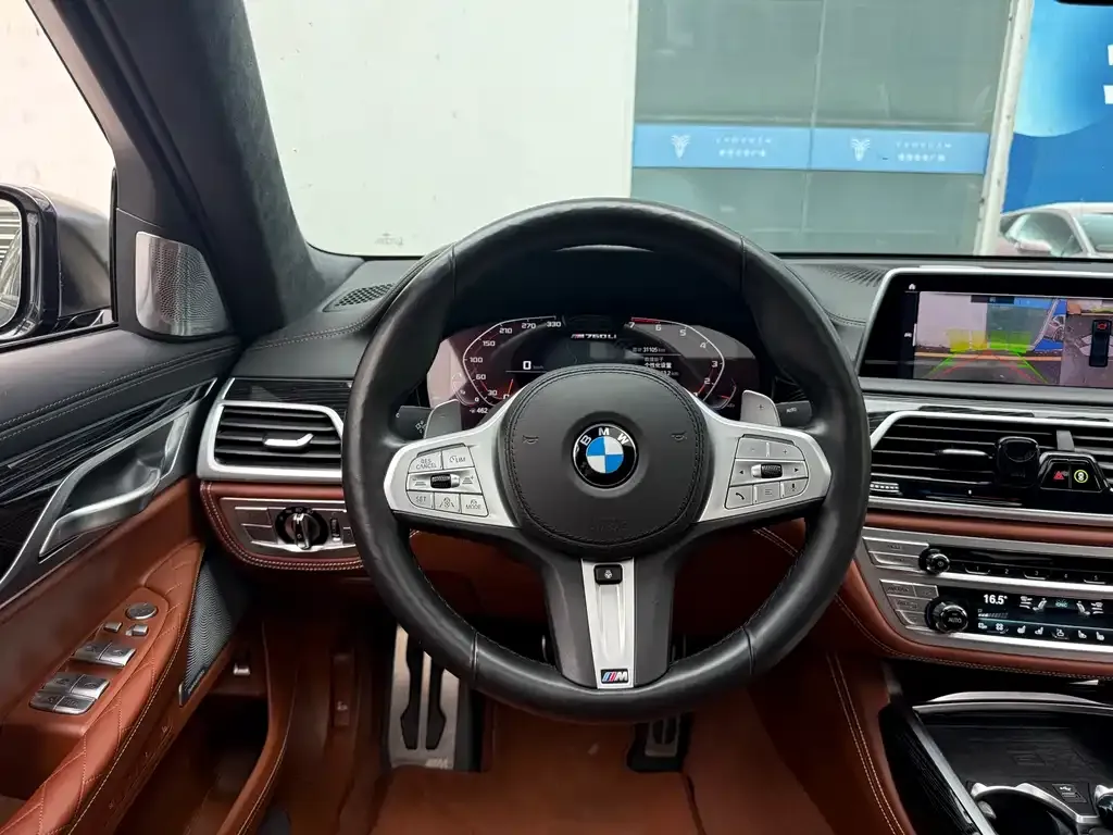 BMW 7 Series 2021 из CN, фото 10