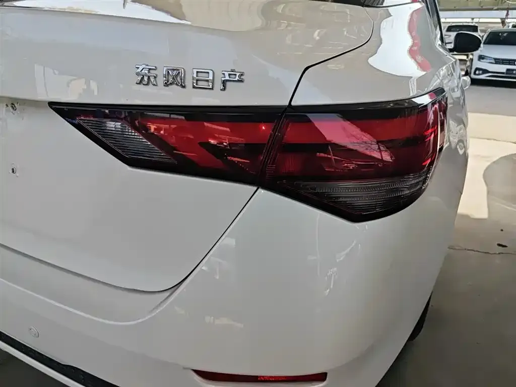 Nissan Sylphy — фото 9