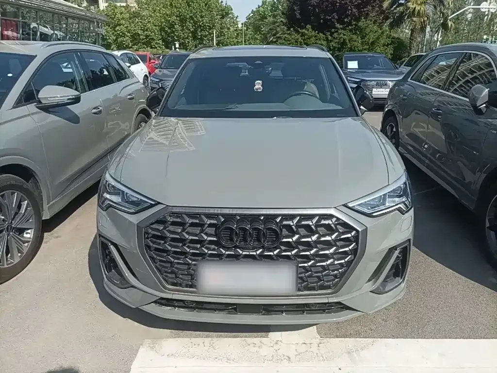 Audi Q3 — фото 4