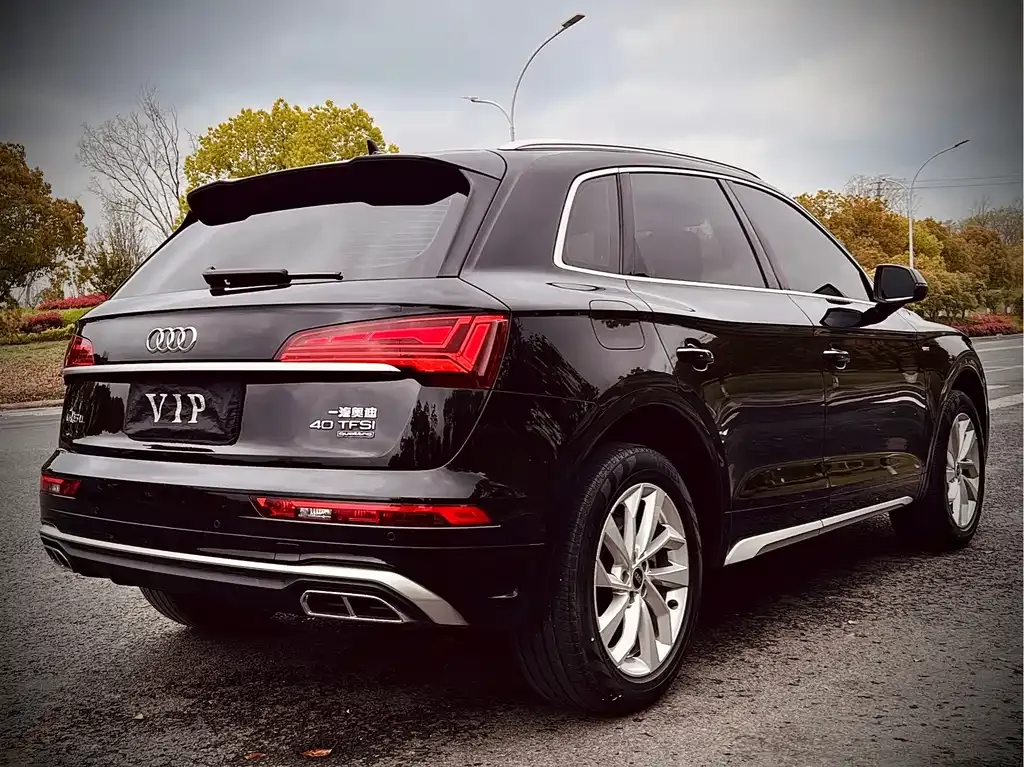 Audi Q5L — фото 4
