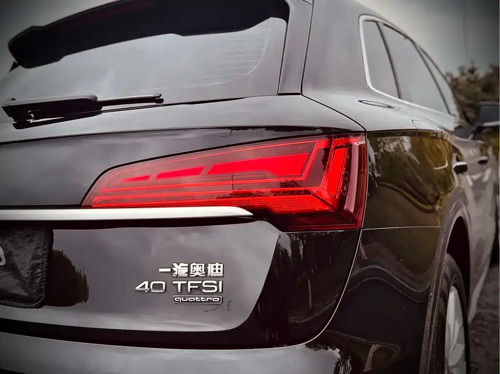 Audi Q5L — фото 2