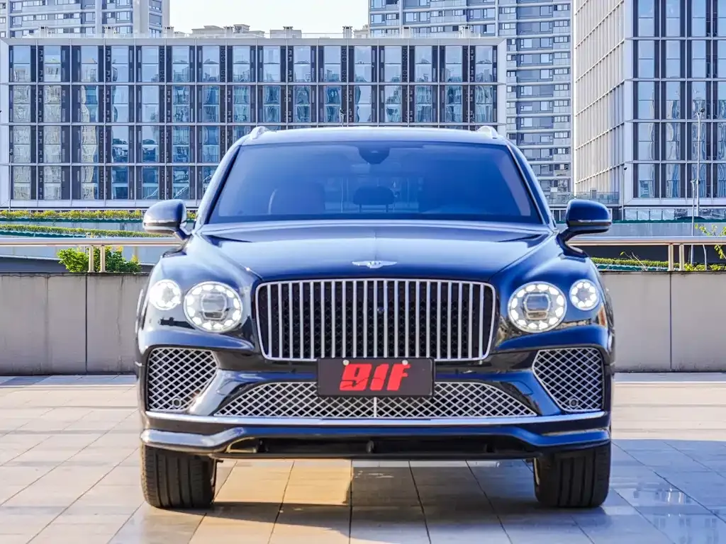 Bentley Bentayga — фото 6