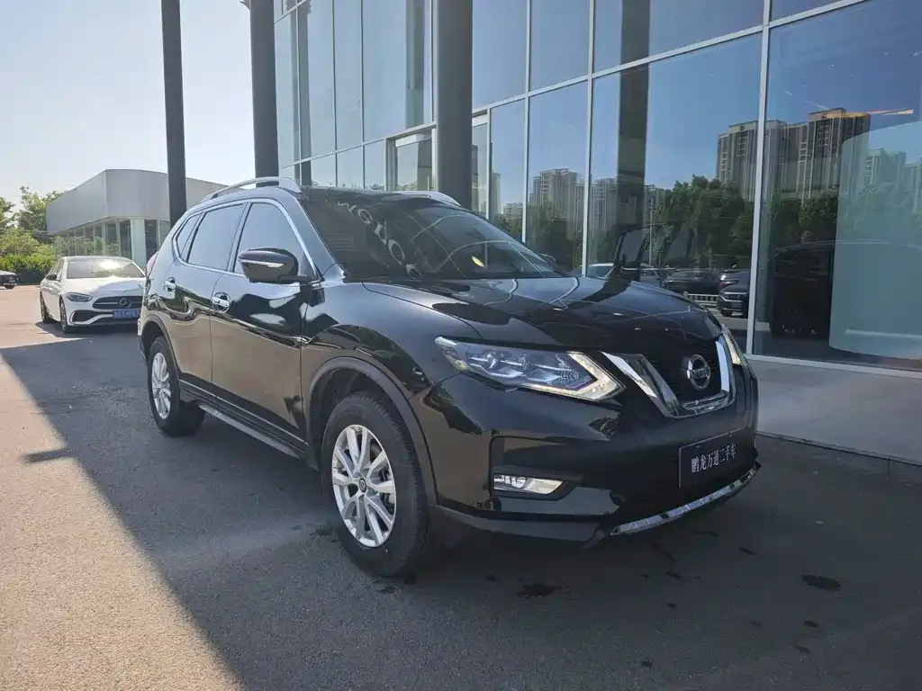 Nissan X-Trail — фото 8