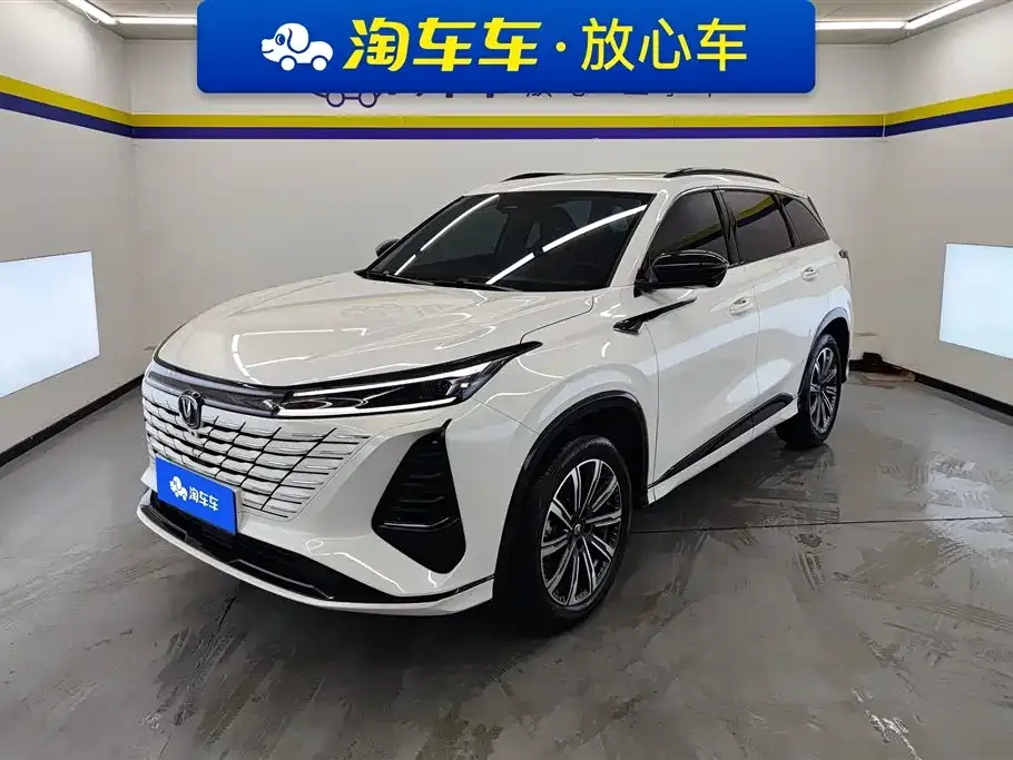 Changan CS75PLUS — фото 1