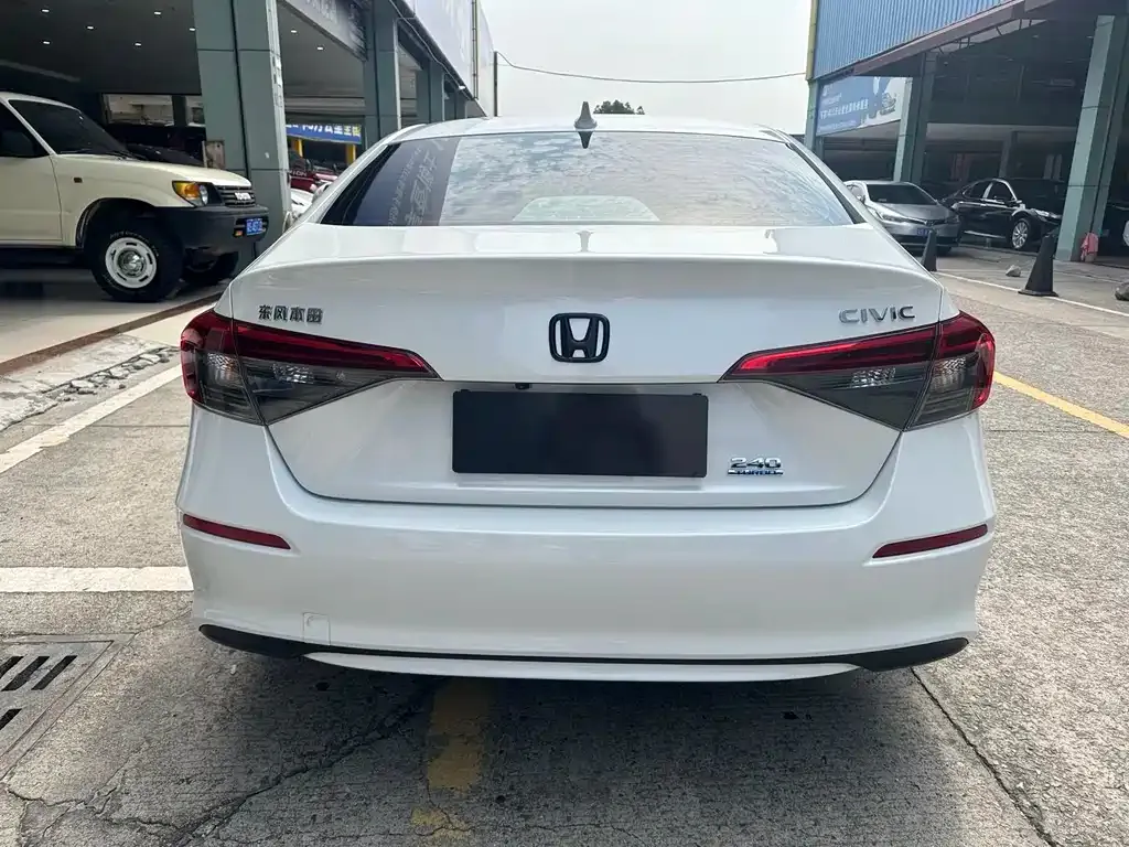 Honda Civic — фото 5