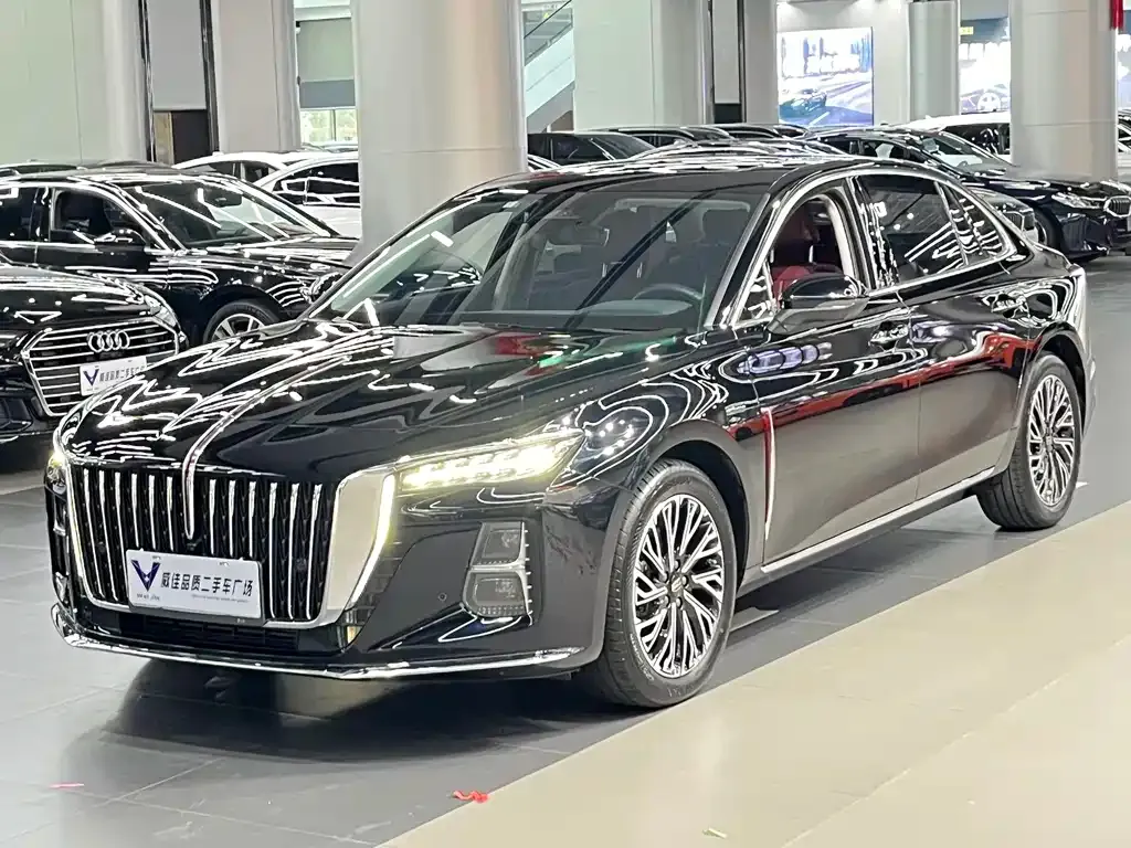 Hongqi H5 — фото 1