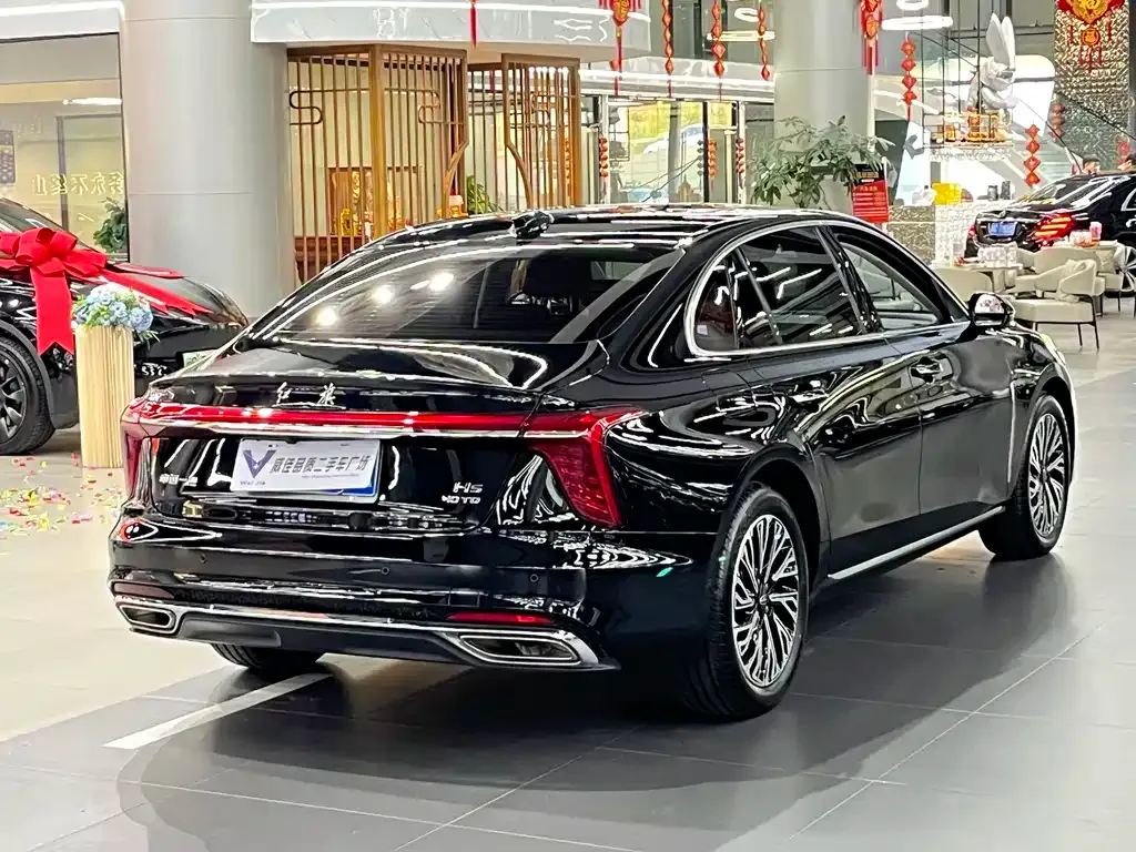 Hongqi H5 — фото 6