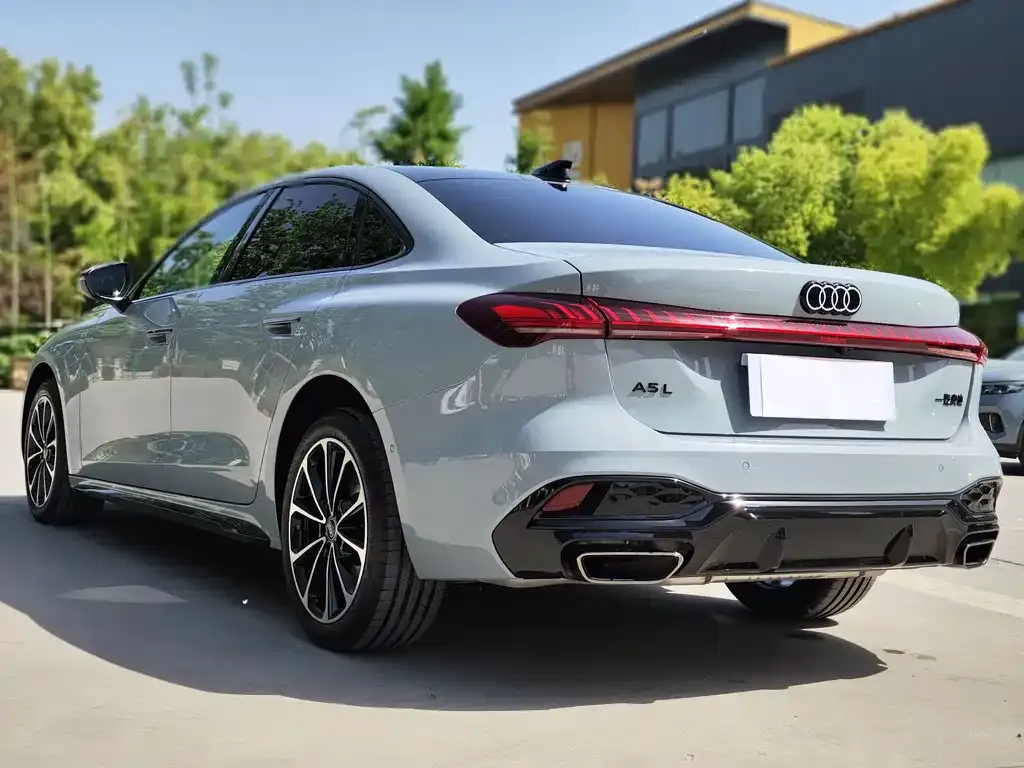 Audi A5L — фото 5