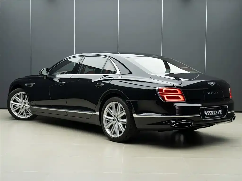 Bentley Flying Spur — фото 2