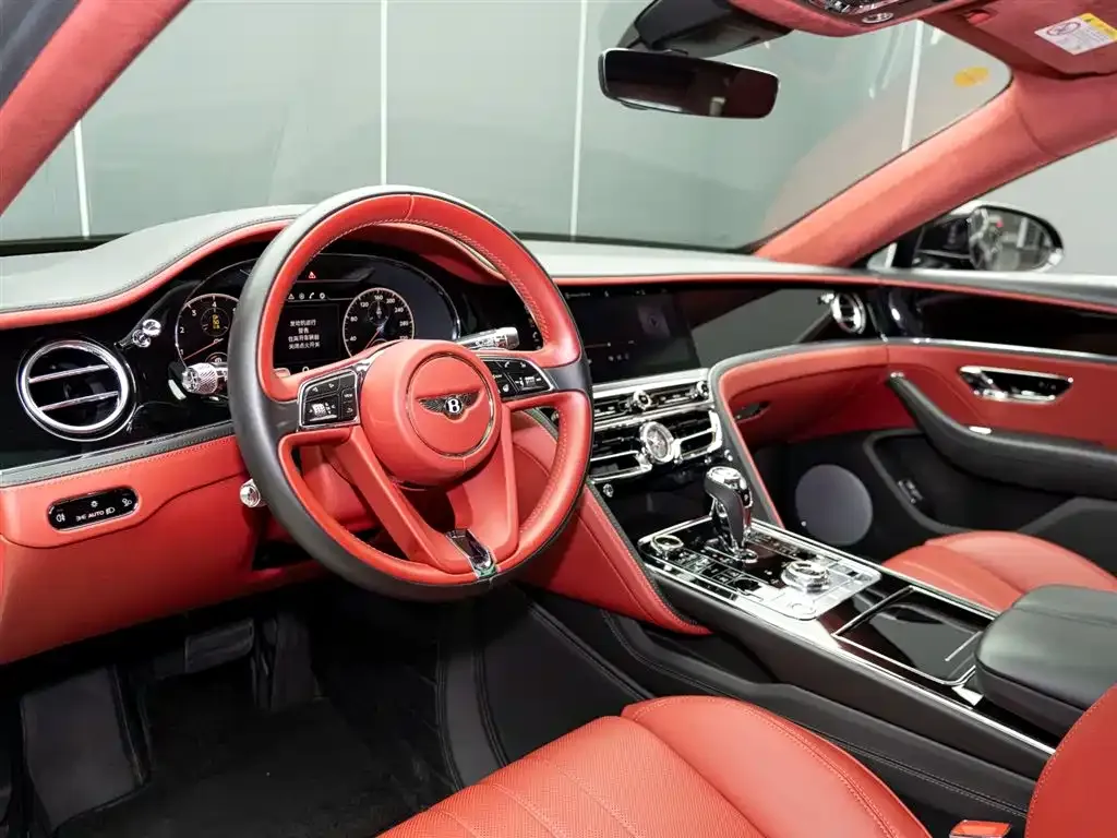 Bentley Flying Spur — фото 8