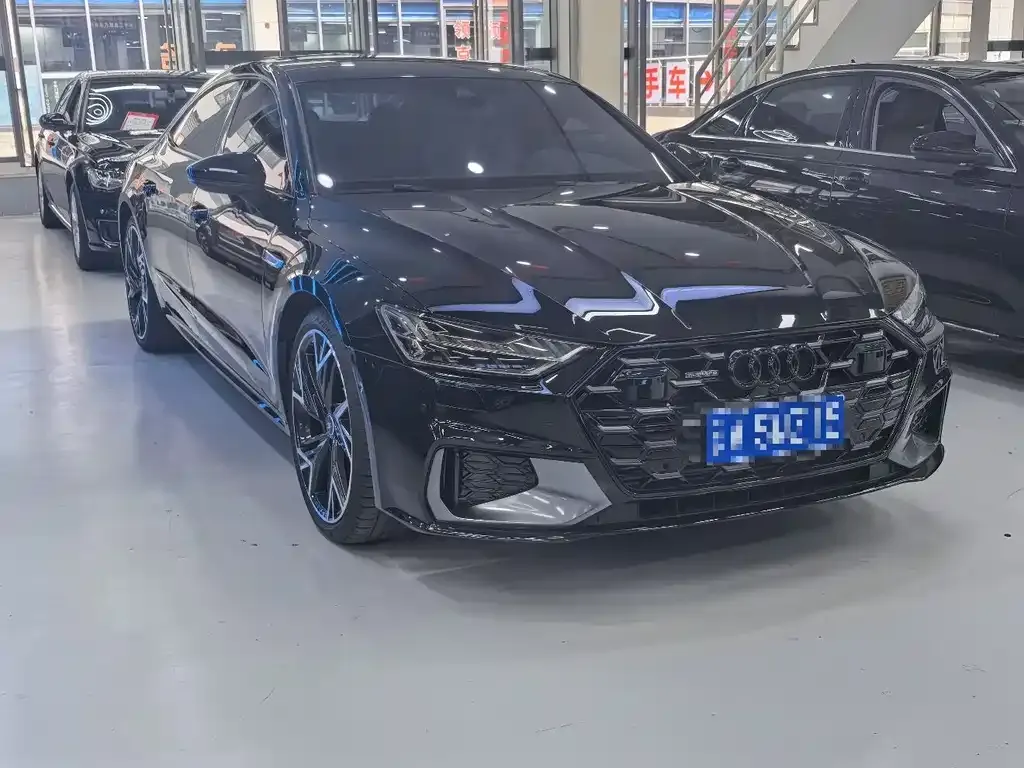 Audi A7L — фото 10